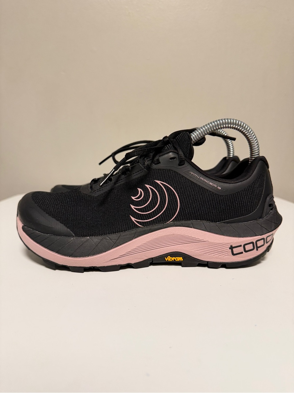 Topo Athletic MTN Racer 3 Black Running Shoes Sneakers Women’s US 6.5 UK 4.5